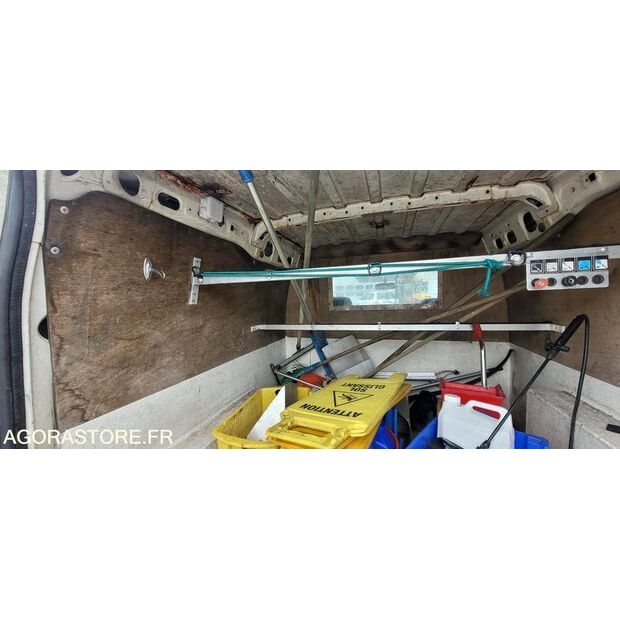 2006 Ford Transit Connect-47158111