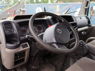 2008-nissan-gsr-47159276