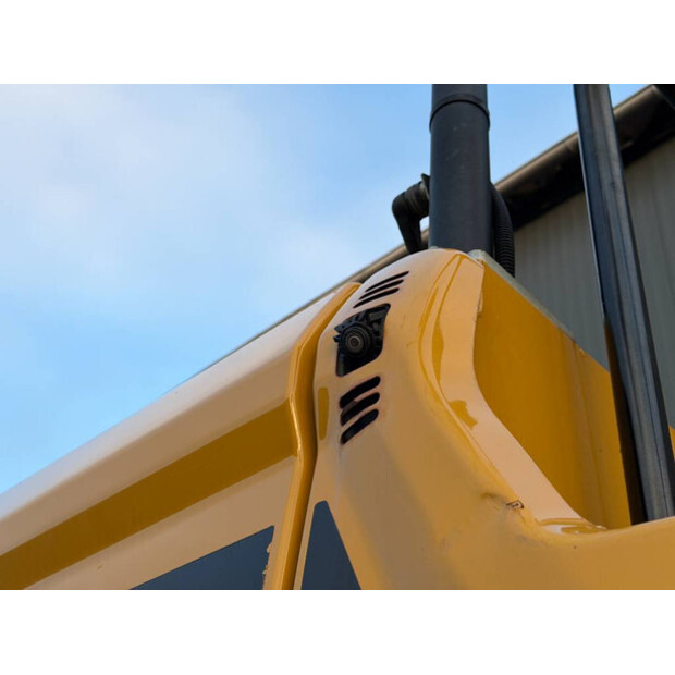 2019 Caterpillar 323-47161916