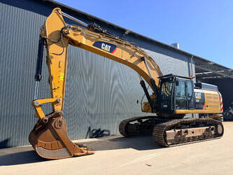 Image de 2017 Caterpillar 352F À vendre à Pays-Bas