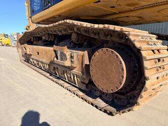 2017-caterpillar-352f-1452730-47162006