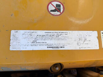 2017-caterpillar-352f-1452730-47162035