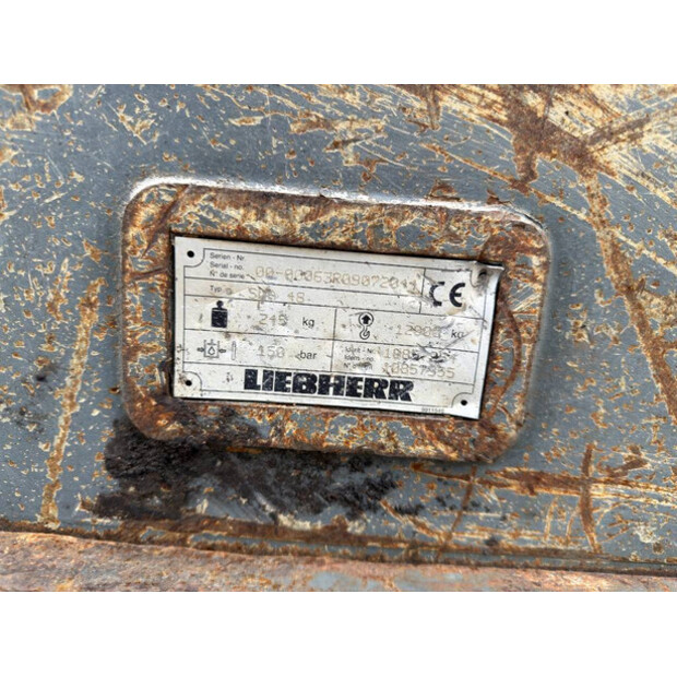 2014 ليبهير R922SLC-47162282