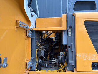 2014-liebherr-r922slc-1452735-47162288