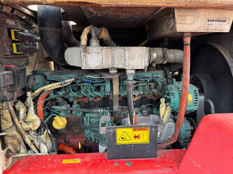 2009-svetruck-13-6-120-47162682