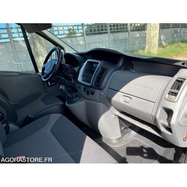 2013 Renault Trafic-47179380