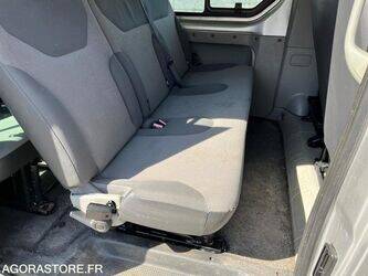 2013-renault-trafic-1452979-47179381