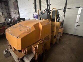 caterpillar-120-47179568