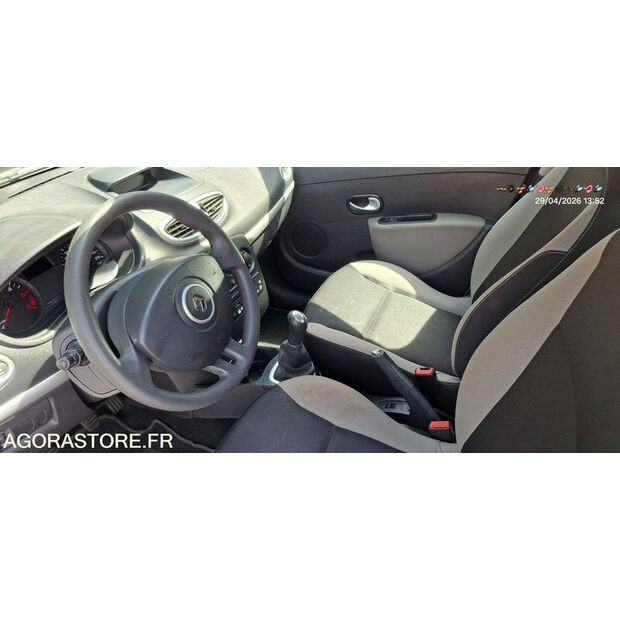 2012 Renault Clio-47179912