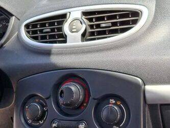 2012-renault-clio-1452999-47179913