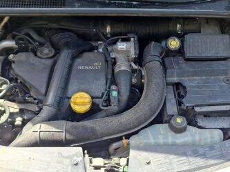 2012-renault-clio-1452999-47179916
