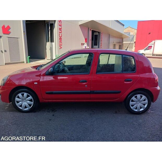 2009 Renault Clio-47179990