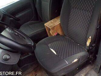 2011-renault-kangoo-1453007-47180116