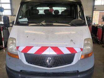 صورة ل شاحنات مسطحة 2005 رينو MASTER.PR
