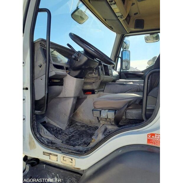 2004 Renault PREMIUM-47180222