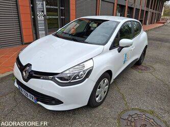 2012-renault-clio-1453017-47180417