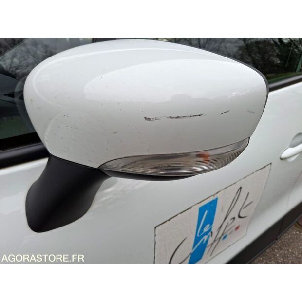 2012 Renault Clio-47180421