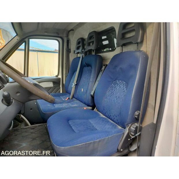 2006 بيجو BOXER-47180785