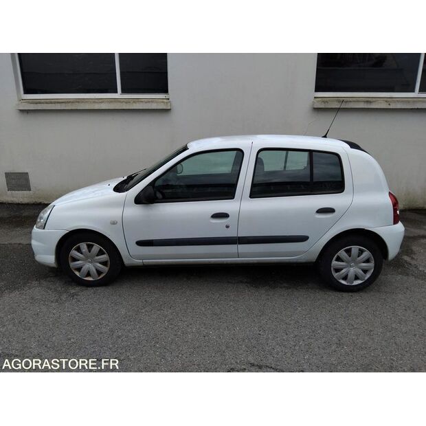 2009 Renault Clio-47180842