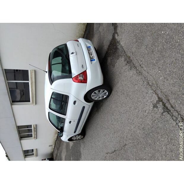 2009 Renault Clio-47180843