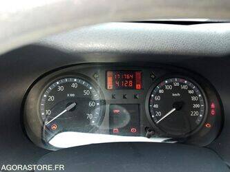 2009-renault-clio-1453036-47180849