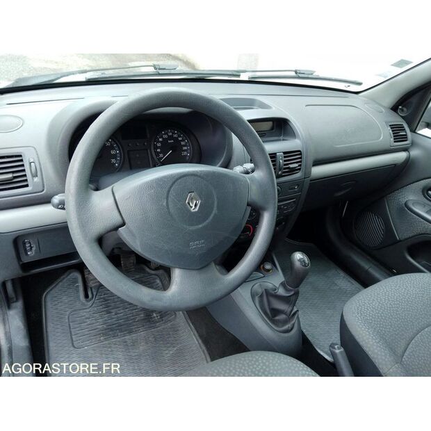 2009 Renault Clio-47180850