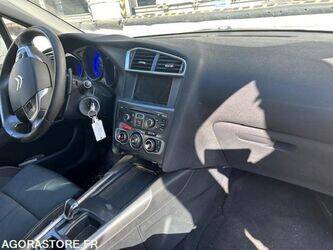 2014-citroen-c4-1453039-47180955