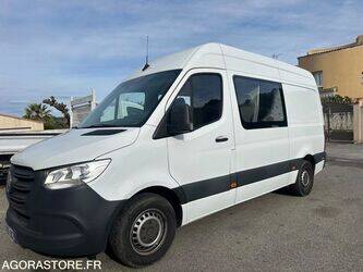2019-mercedes-benz-sprinter-1453042-47181035