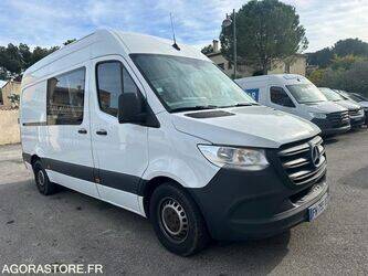 2019-mercedes-benz-sprinter-1453042-47181036