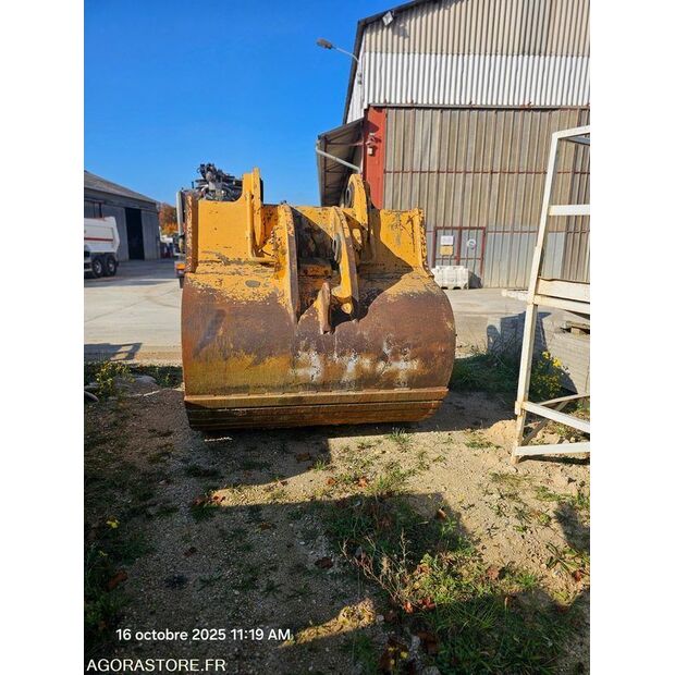 Liebherr-47181587