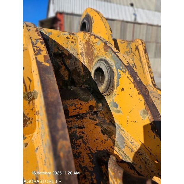 Liebherr-47181591