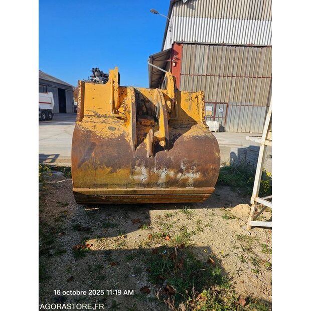 Liebherr-47181592