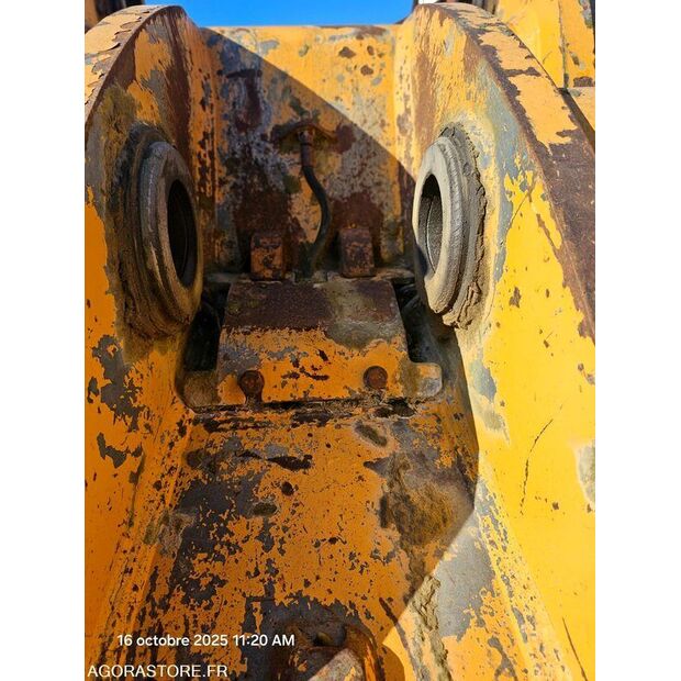 Liebherr-47181595