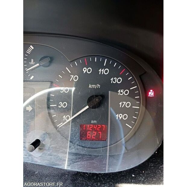 2003 Renault Master-47181616