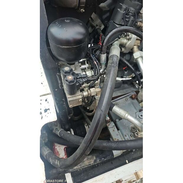 2008 ليبهير R974C-47181674