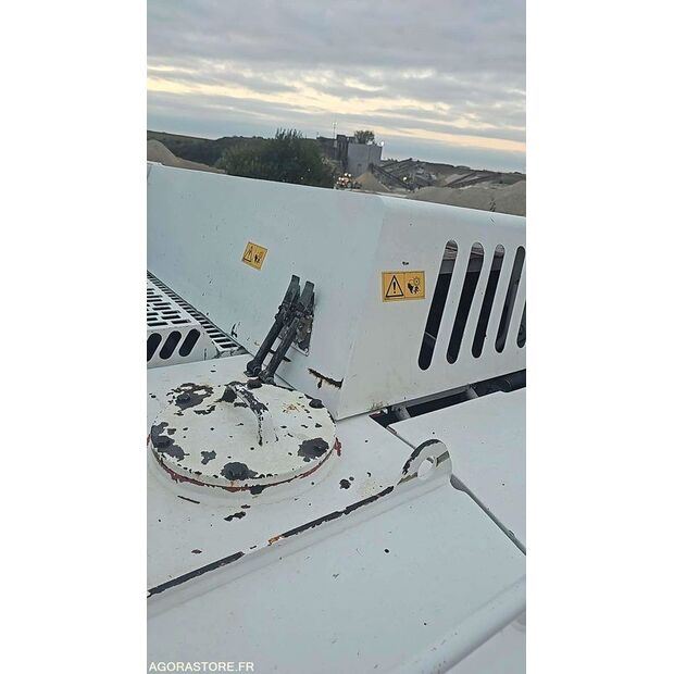 2008 ليبهير R974C-47181697