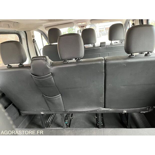 2015 Renault Trafic-47181885