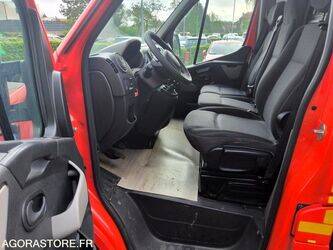 2012-renault-master-1452426-47182024