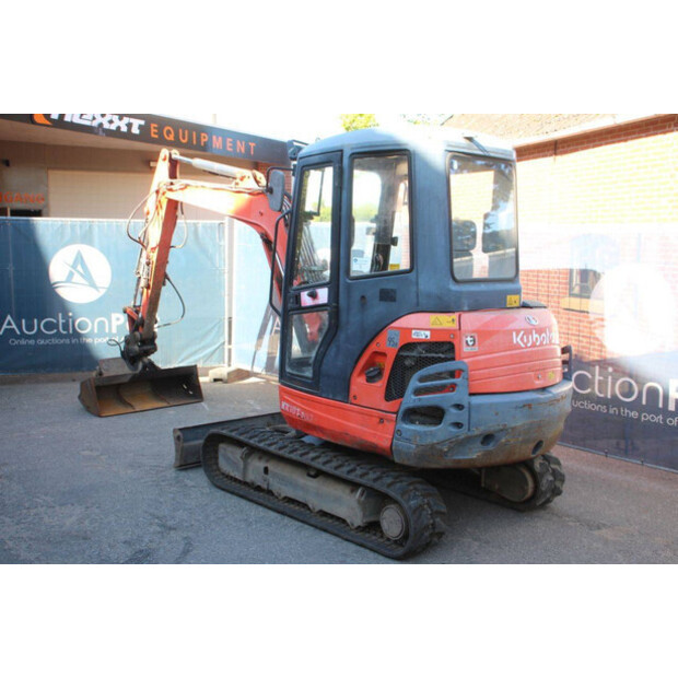 2013 كوبوتا U35-3α3-47183426