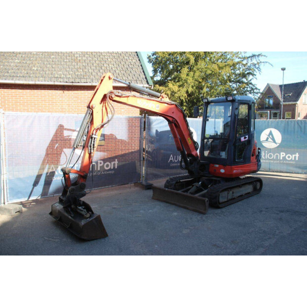 2013 كوبوتا U35-3α3-47183431
