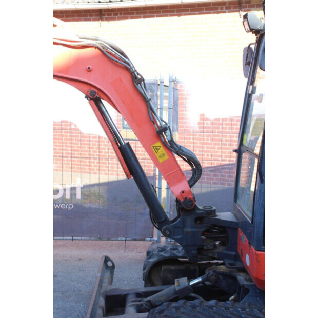 2013 كوبوتا U35-3α3-47183436