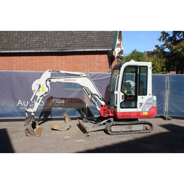 2014 TAKEUCHI TB219-47183637