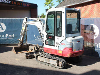2014-takeuchi-tb219-1453108-47183639