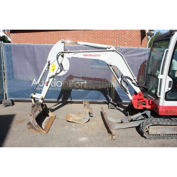 2014 TAKEUCHI TB219-47183646
