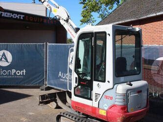 2014-takeuchi-tb219-1453108-47183676