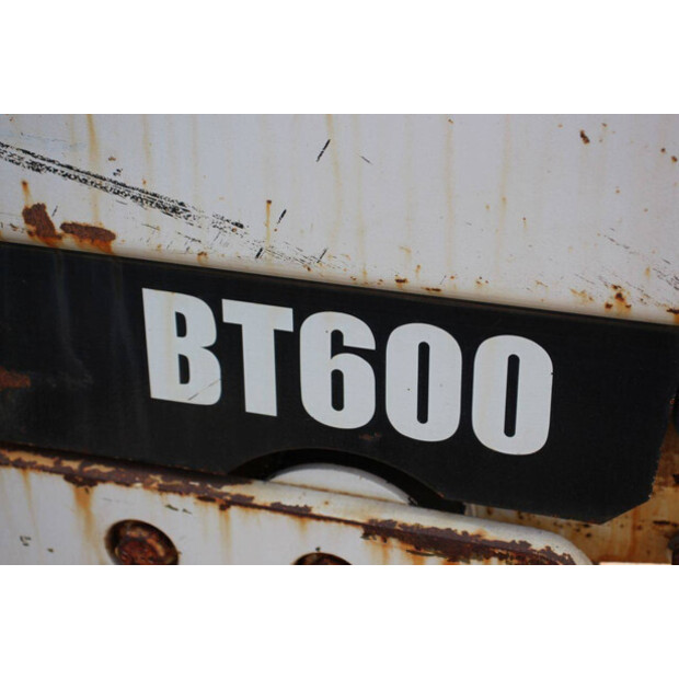 2003 بوبكات BT600-47183993