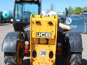 2011-jcb-535-95-1453124-47184031