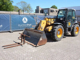 2011-jcb-535-95-1453124-47184035