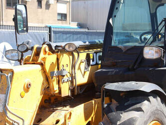 2011-jcb-535-95-1453124-47184038