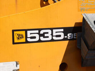 2011-jcb-535-95-1453124-47184042
